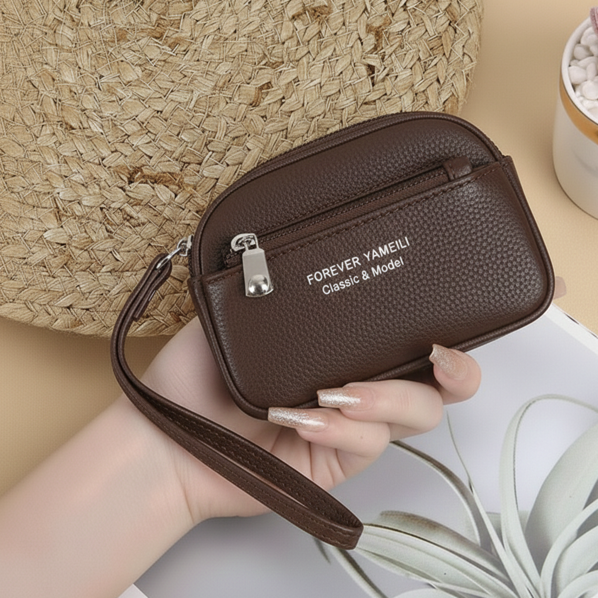 The Viyaro Essential Mini Clutch
