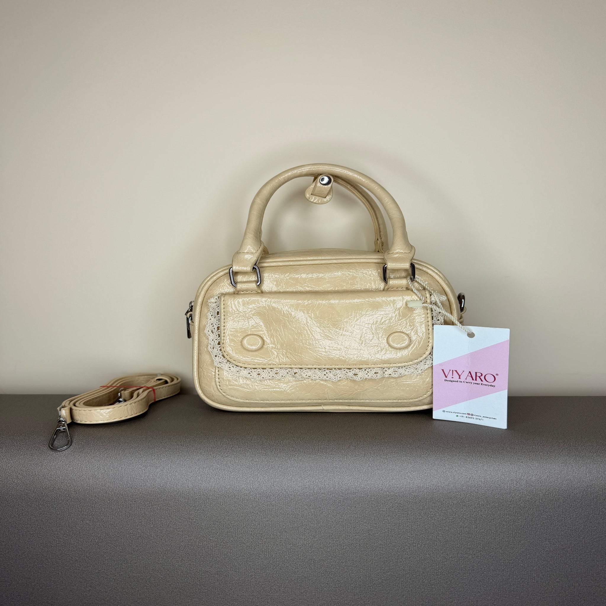 Viyaro Dollhouse Duffel