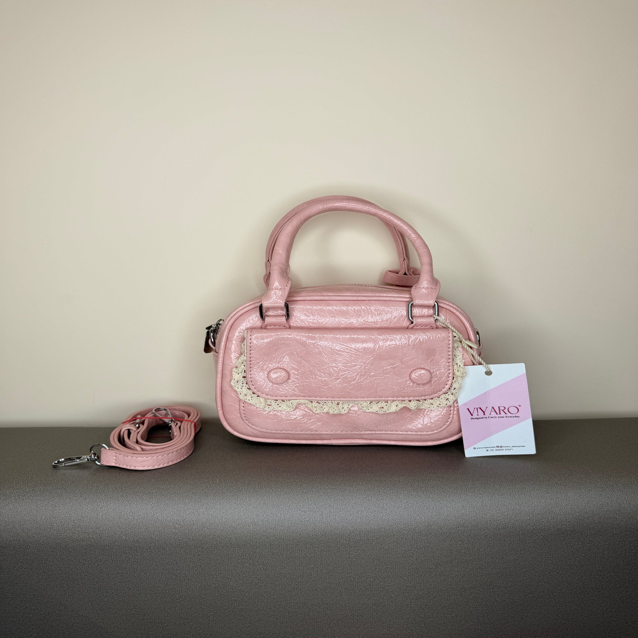 Viyaro Dollhouse Duffel