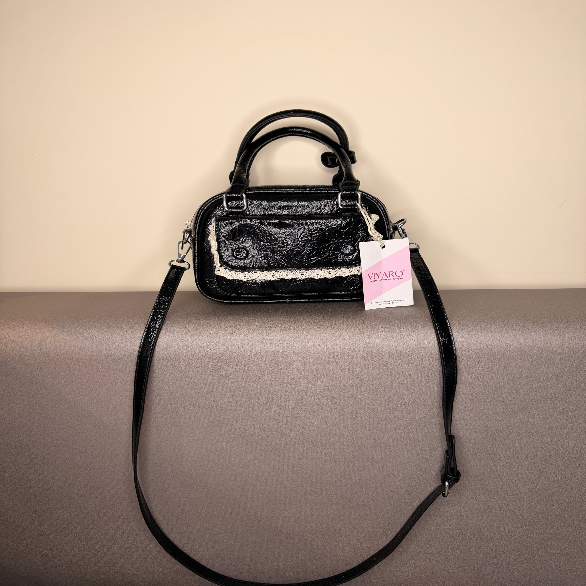 Viyaro Dollhouse Duffel